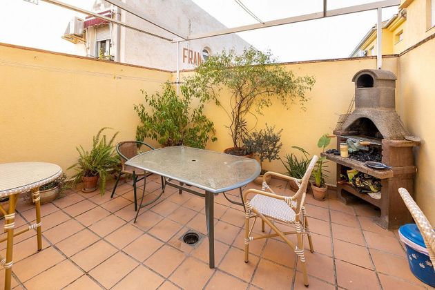 Foto 1 de Casa adossada en venda a avenida Maracena de 3 habitacions amb terrassa i garatge