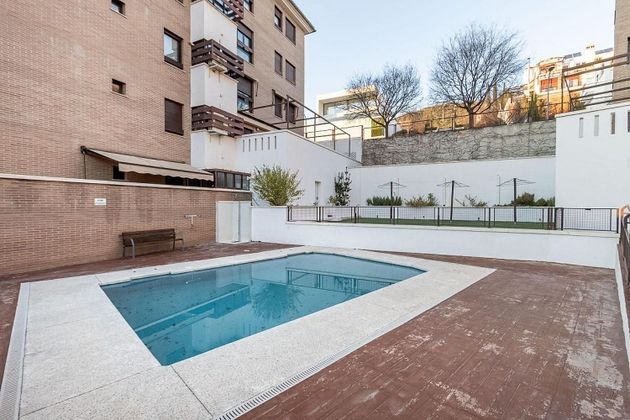 Foto 2 de Pis en venda a calle Picos de Europa de 3 habitacions amb piscina i garatge