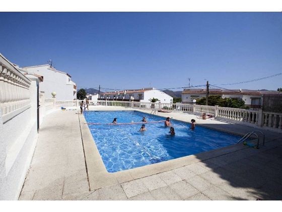 Foto 2 de Venta de piso en Els Grecs - Mas Oliva de 1 habitación con piscina y jardín