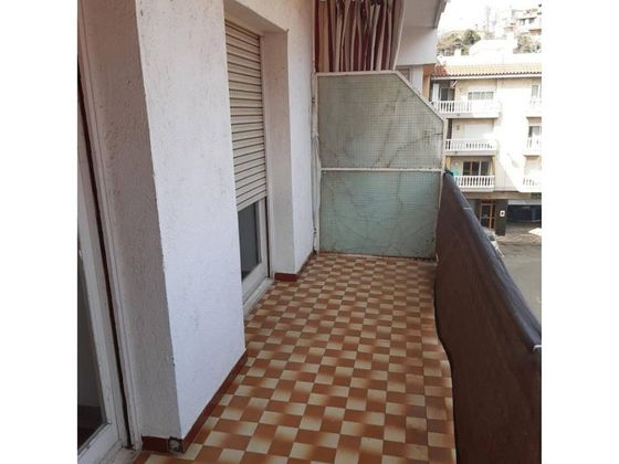 Foto 1 de Piso en venta en Els Pins de 2 habitaciones con balcón