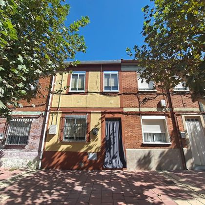 Foto 1 de Casa en venta en Belén - Pilarica - Bº España de 3 habitaciones con terraza y calefacción