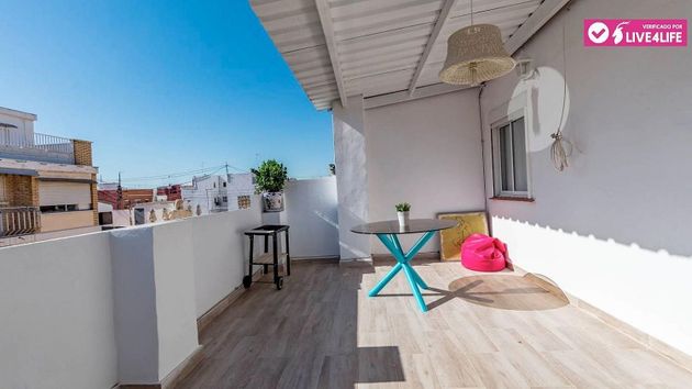 Foto 1 de Pis en lloguer a El Cabanyal- El Canyamelar de 3 habitacions amb terrassa i mobles