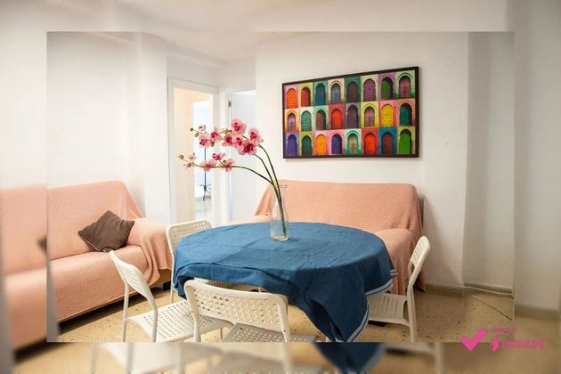 Foto 1 de Piso en alquiler en Benimaclet de 5 habitaciones con terraza y muebles
