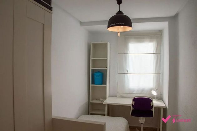 Foto 2 de Piso en alquiler en Benimaclet de 5 habitaciones con terraza y muebles