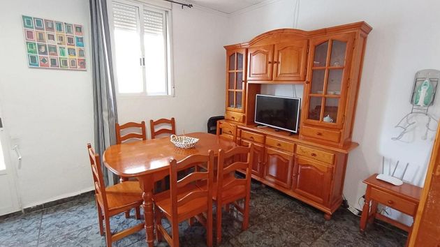 Foto 1 de Pis en lloguer a El Cabanyal- El Canyamelar de 3 habitacions amb mobles i balcó