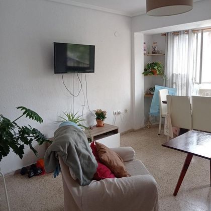 Foto 2 de Piso en alquiler en Benimaclet de 4 habitaciones con muebles