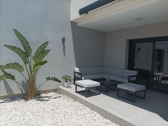 Foto 1 de Chalet en venta en calle Pintor Jose Aparicio Inglada de 5 habitaciones con terraza y piscina