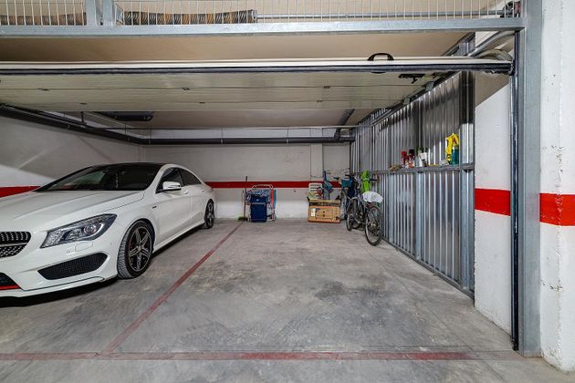 Foto 2 de Venta de garaje en calle Ramón Gallud de 15 m²