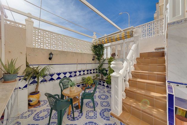 Foto 2 de Dúplex en venta en avenida Corinto de 2 habitaciones con terraza y piscina