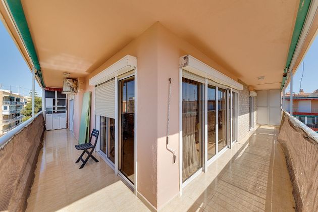 Foto 2 de Ático en venta en Playa Mucha Vista de 2 habitaciones con terraza y garaje
