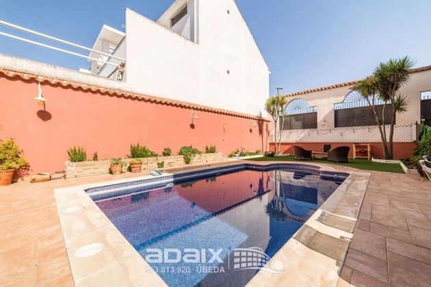 Foto 1 de Casa en venda a calle Atalaya de 7 habitacions amb terrassa i piscina
