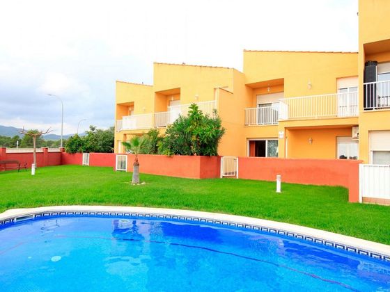 Foto 1 de Venta de casa adosada en avenida Verge de Montserrat de 3 habitaciones con terraza y piscina
