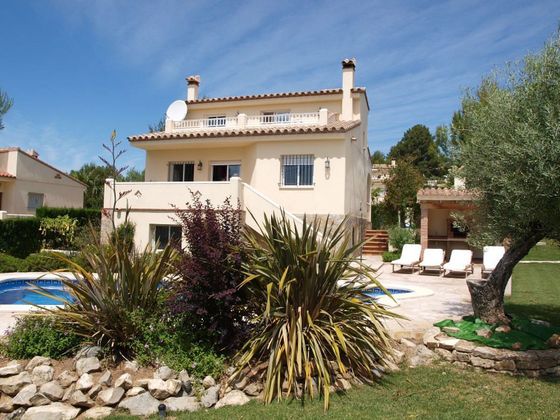 Foto 1 de Chalet en venta en Perelló, el (Tar) de 4 habitaciones con terraza y piscina