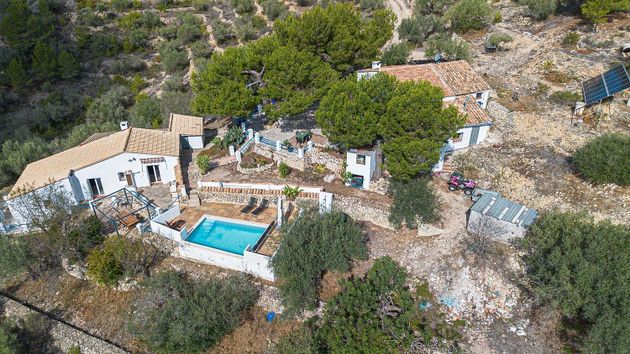 Foto 1 de Casa rural en venda a Perelló, el (Tar) de 7 habitacions amb terrassa i piscina