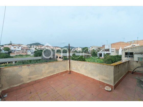 Foto 2 de Casa en venta en Centro - Roda de Barà de 6 habitaciones con terraza