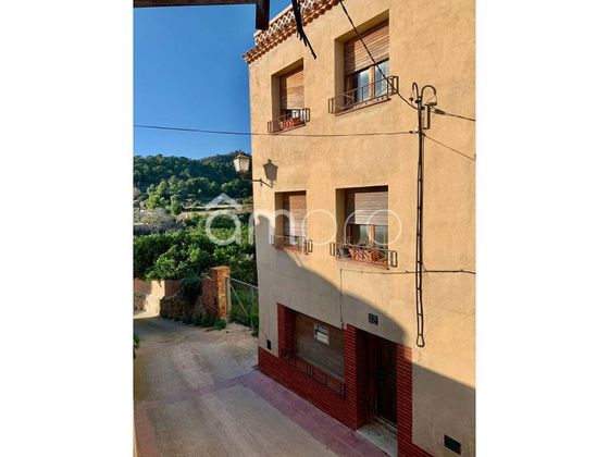 Foto 1 de Casa en venta en Centro - Roda de Barà de 6 habitaciones con terraza