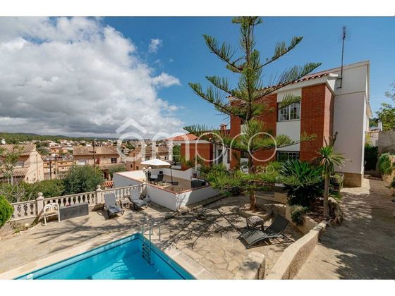 Foto 1 de Casa en venda a Creixell de 5 habitacions amb terrassa i piscina