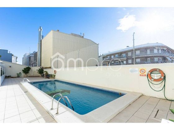 Foto 1 de Àtic en venda a Centre - Torredembarra de 2 habitacions amb terrassa i piscina