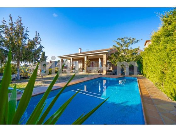 Foto 2 de Xalet en venda a Taradell de 4 habitacions amb terrassa i piscina