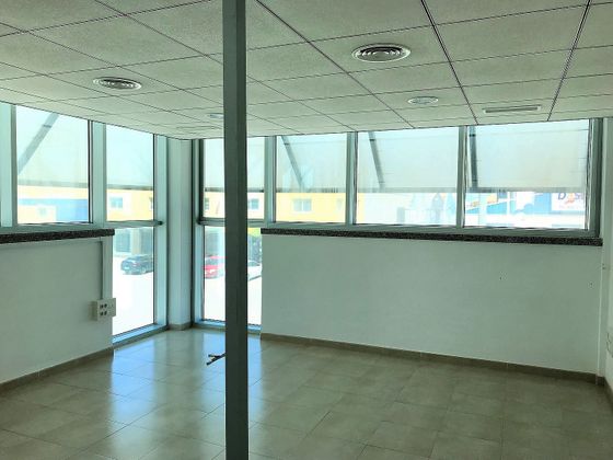 Foto 2 de Oficina en alquiler en calle Adolfo Suárez con aire acondicionado
