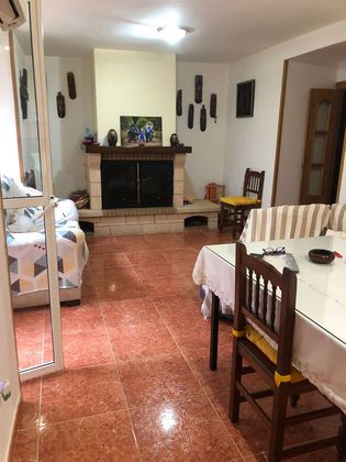 Foto 1 de Casa adossada en venda a Ctra. Circunvalación - La Magdalena de 7 habitacions amb terrassa i balcó