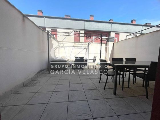 Foto 2 de Casa en venda a Hermanos Falcó - Sepulcro Bolera de 6 habitacions amb terrassa i aire acondicionat