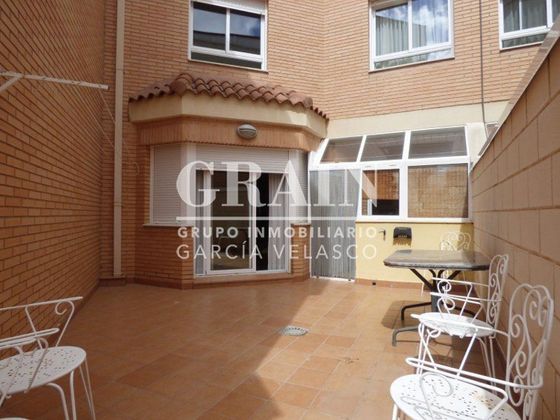 Foto 1 de Casa en venda a Santa Cruz - Industria - Polígono Campollano de 4 habitacions amb terrassa i piscina