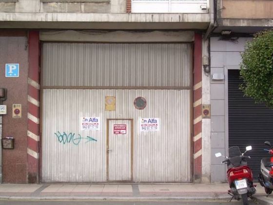 Foto 2 de Local en lloguer a Castilla - Hermida amb garatge