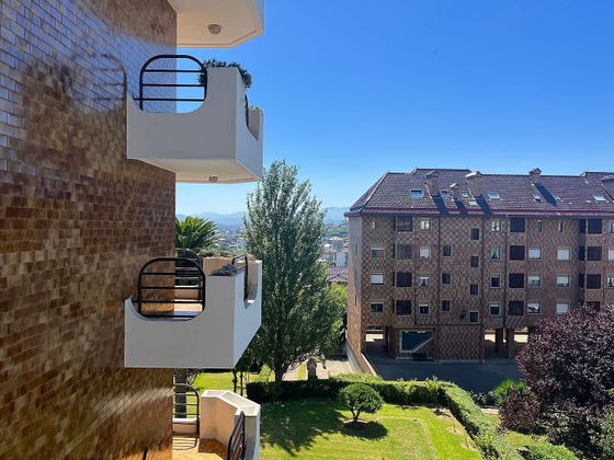 Foto 2 de Pis en venda a Valdenoja - La Pereda de 3 habitacions amb terrassa i garatge