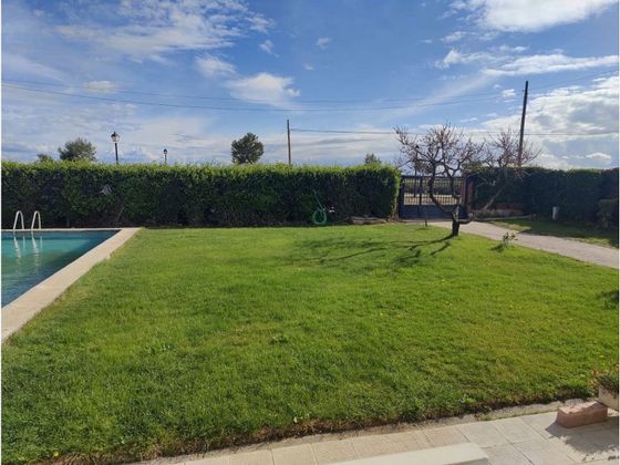Foto 1 de Casa en venda a Valmojado de 6 habitacions amb piscina i garatge