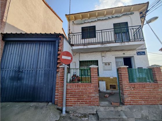 Foto 1 de Casa en venda a Torre de Esteban Hambrán (La) de 4 habitacions amb terrassa i garatge