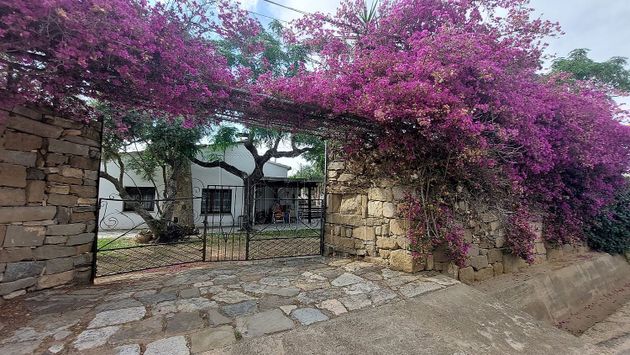 Foto 1 de Casa rural en venda a calle Doctor Josep Anton Sagarra de 2 habitacions amb terrassa i jardí