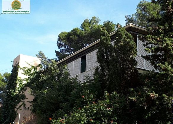 Foto 1 de Chalet en venta en Rincón de Loix de 4 habitaciones con terraza y garaje