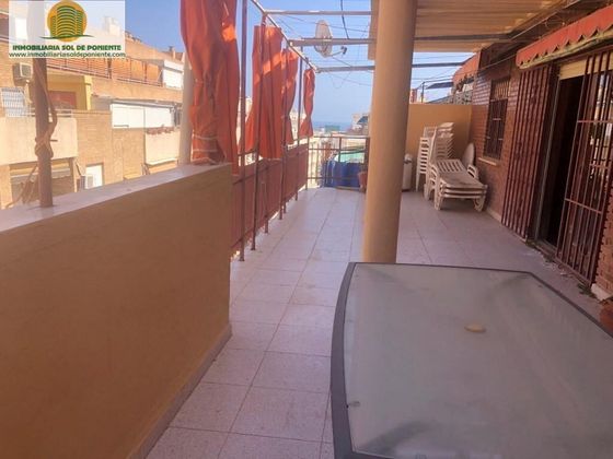 Foto 2 de Ático en venta en Centro Urbano de 3 habitaciones con terraza y balcón