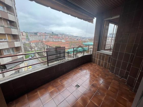 Foto 2 de Pis en venda a Casco Viejo de 3 habitacions amb garatge i balcó