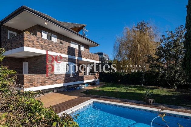Foto 2 de Chalet en venta en Valldoreix de 8 habitaciones con terraza y piscina