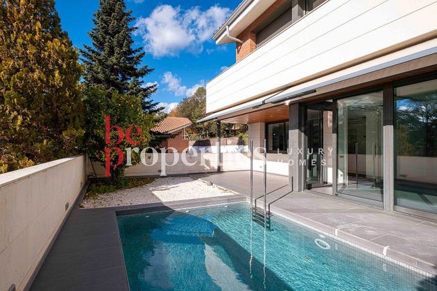 Foto 2 de Casa en alquiler en Can Majó - Can Trabal de 5 habitaciones con terraza y piscina