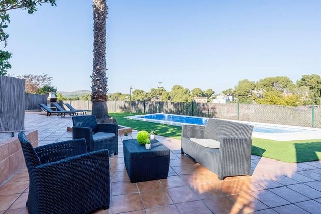 Foto 1 de Xalet en venda a La Mora de 4 habitacions amb terrassa i piscina