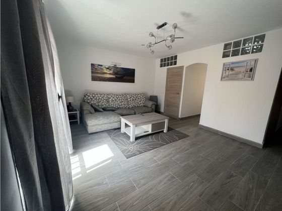 Foto 1 de Venta de piso en El Charco-Las Salinas de 2 habitaciones y 87 m²
