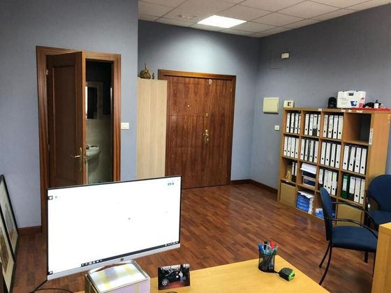 Foto 2 de Oficina en venda a Basauri amb calefacció
