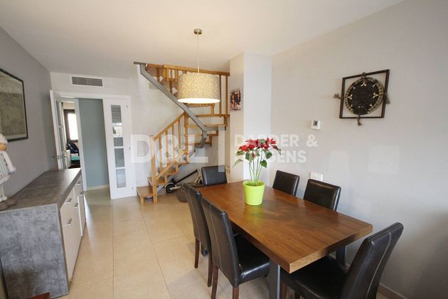 Foto 2 de Pis en venda a Barri del Mar - Ribes Roges de 4 habitacions amb terrassa i balcó