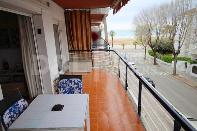 Foto 1 de Venta de piso en Barri del Mar - Ribes Roges de 4 habitaciones con terraza y piscina