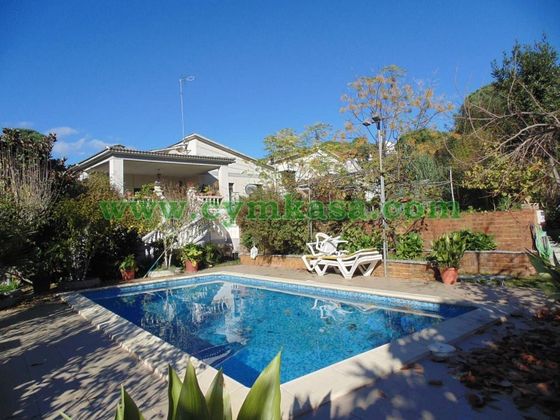 Foto 1 de Casa en venta en Urbanitzacions de 5 habitaciones con terraza y piscina