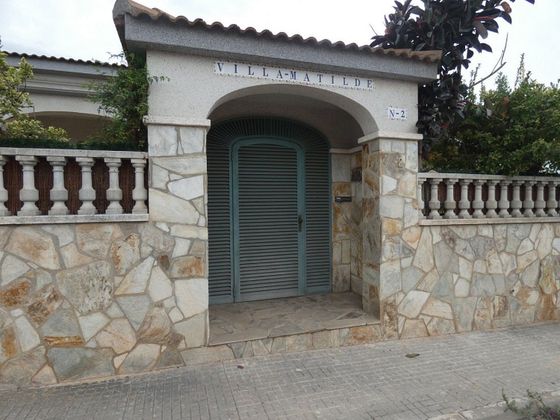 Foto 2 de Xalet en venda a Santa Oliva de 4 habitacions amb terrassa i piscina
