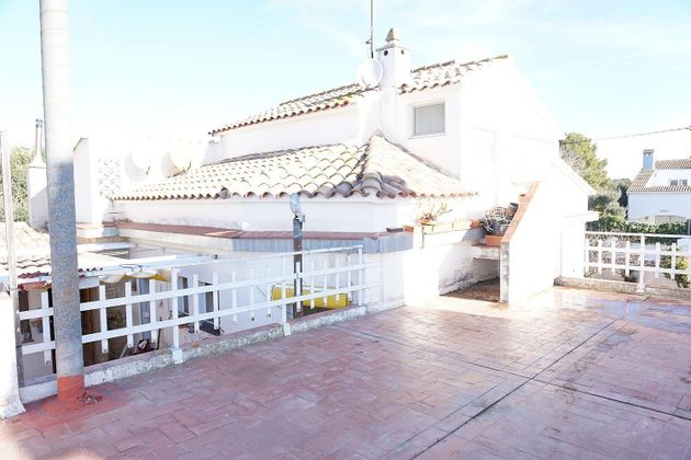 Foto 2 de Venta de chalet en Llorenç del Penedès de 3 habitaciones con terraza y piscina