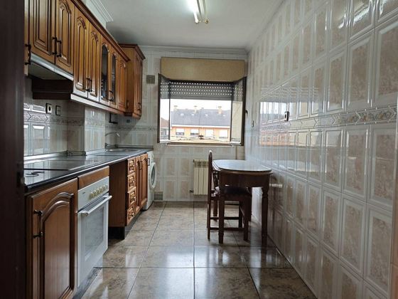 Foto 1 de Venta de piso en Llanera de 3 habitaciones con calefacción