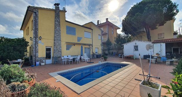 Foto 2 de Chalet en venta en Mas Mora - Sant Daniel de 6 habitaciones con terraza y piscina