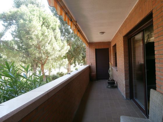 Foto 2 de Venta de piso en Prado de Somosaguas de 4 habitaciones con terraza y piscina