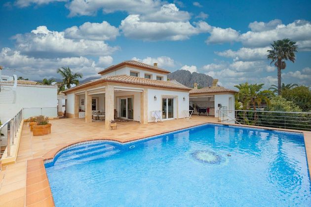 Foto 2 de Casa en venta en Beniarbeig de 5 habitaciones con terraza y piscina