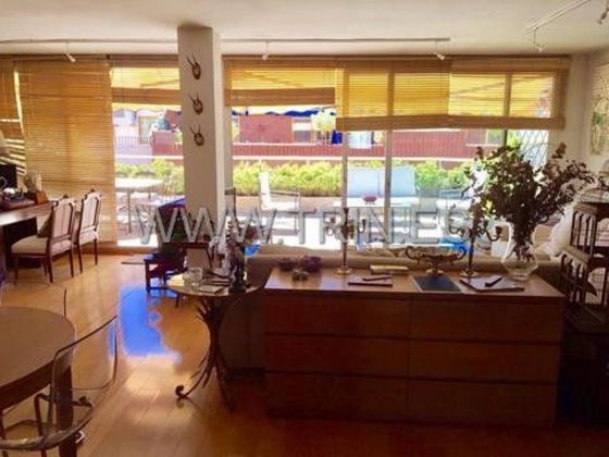 Foto 2 de Àtic en lloguer a Centro - El Pilar de 2 habitacions amb terrassa i mobles